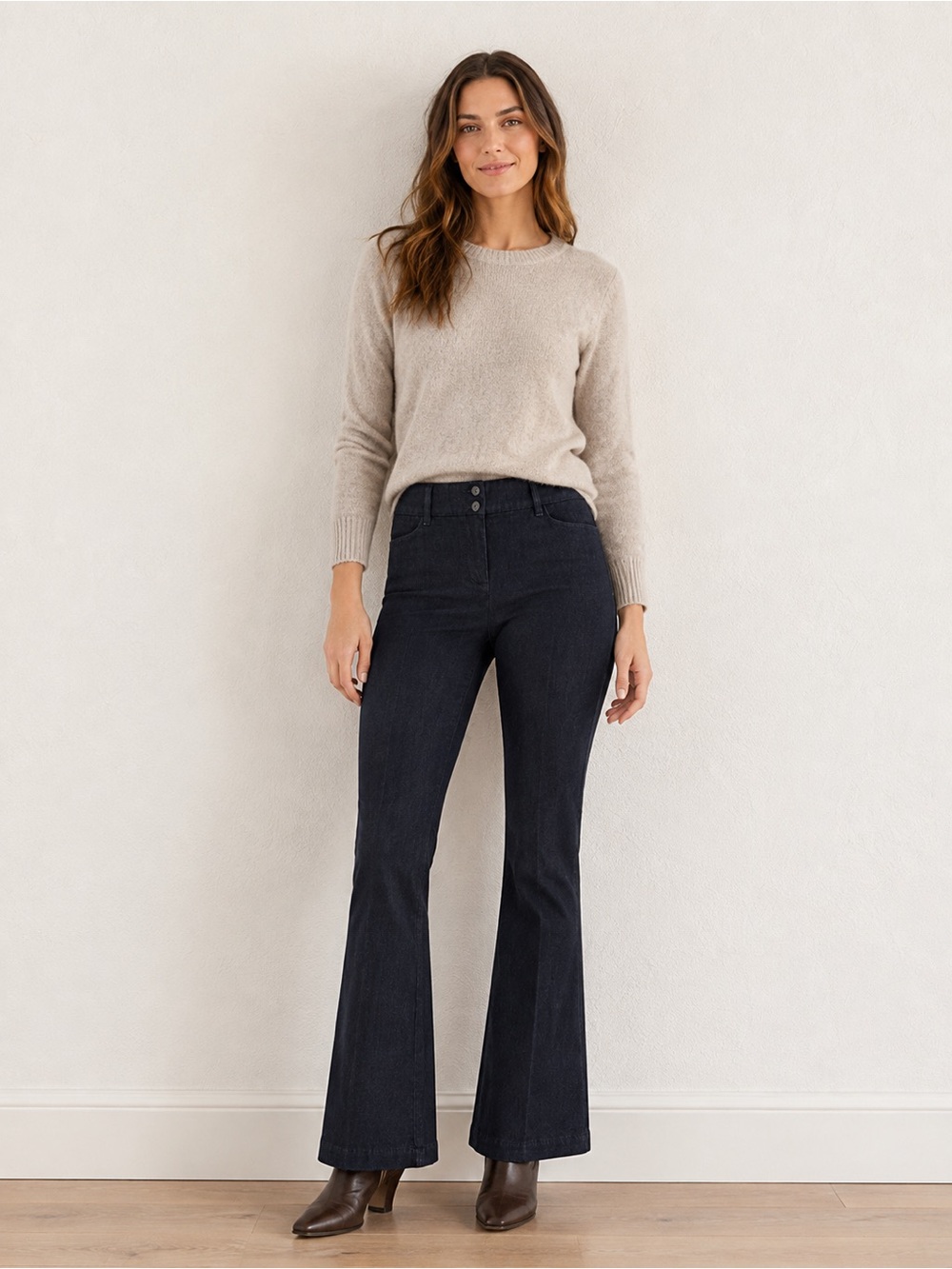 NWT The Limited Denim FIT & FLARE Low Rise Slim Hip 678 Stretch Jeans - SZ 12R